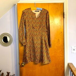 Cute lined dress size small
